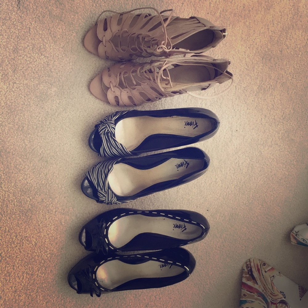 Deal! 3 pairs of classic shoes